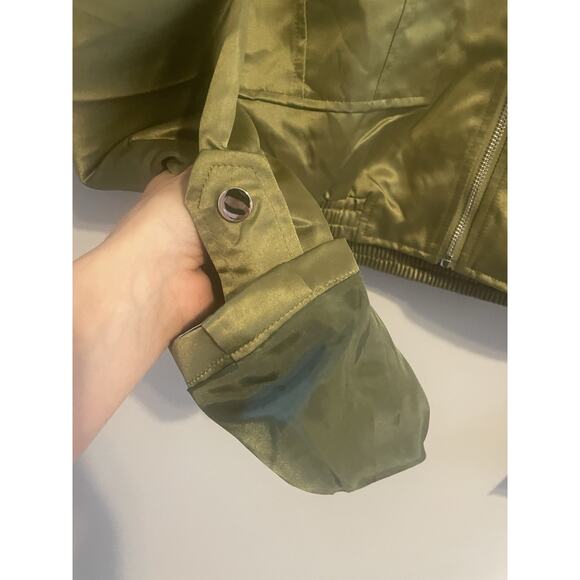 NWT Army Green Cropped Satin Oversized Bomber‎ Jacket US Size 4 - Picture 4 of 8